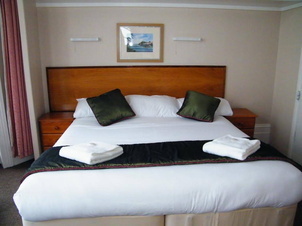Clarence House Hotel