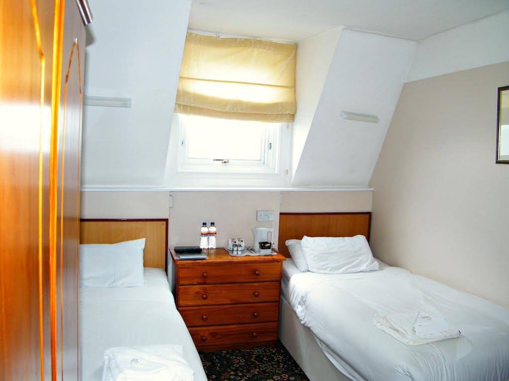 Clarence House Hotel