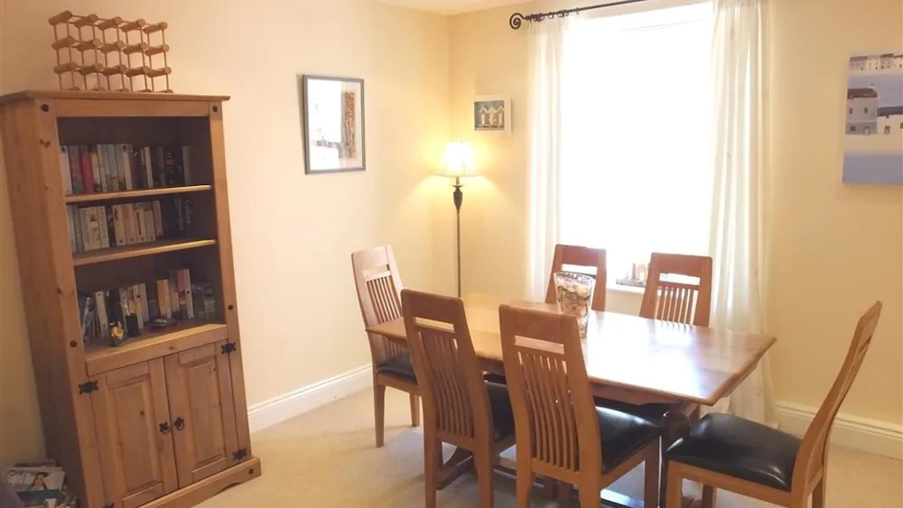 Cobourg House