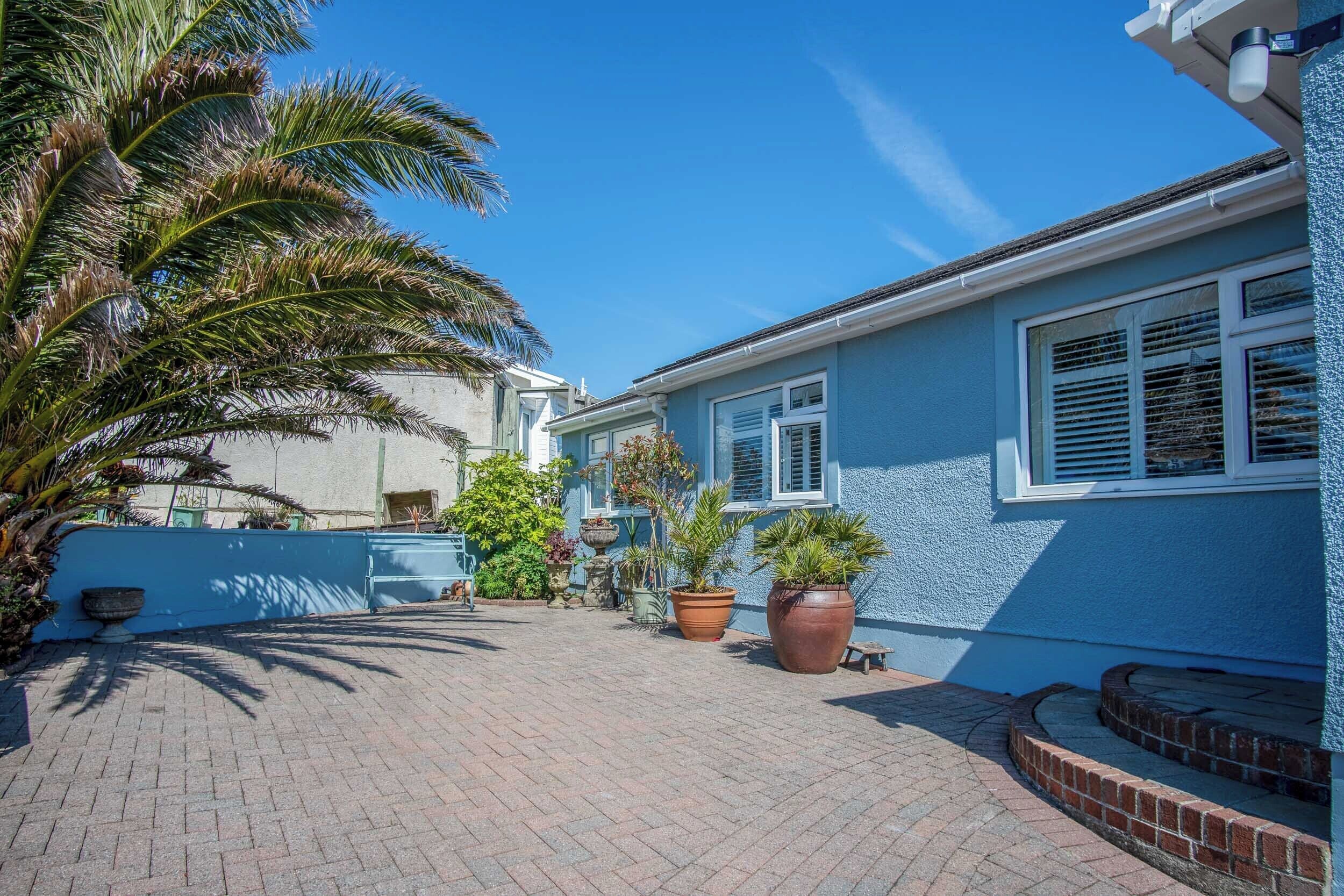 Town Heights Holiday Home  Tenby