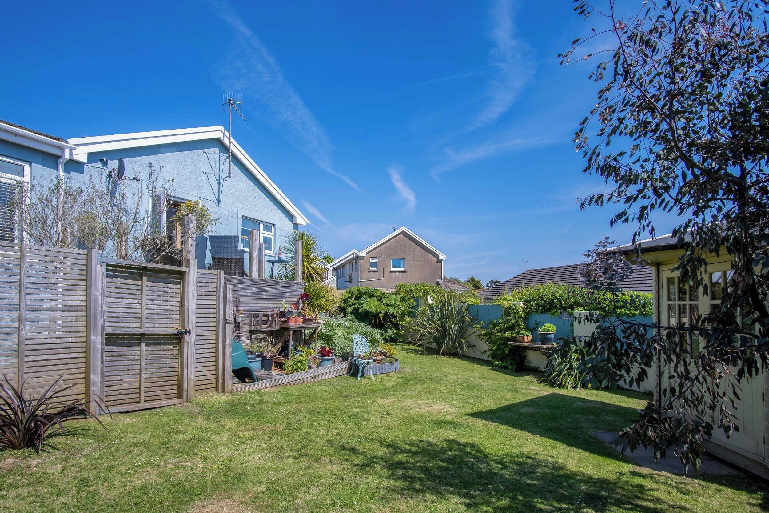 Town Heights Holiday Home  Tenby