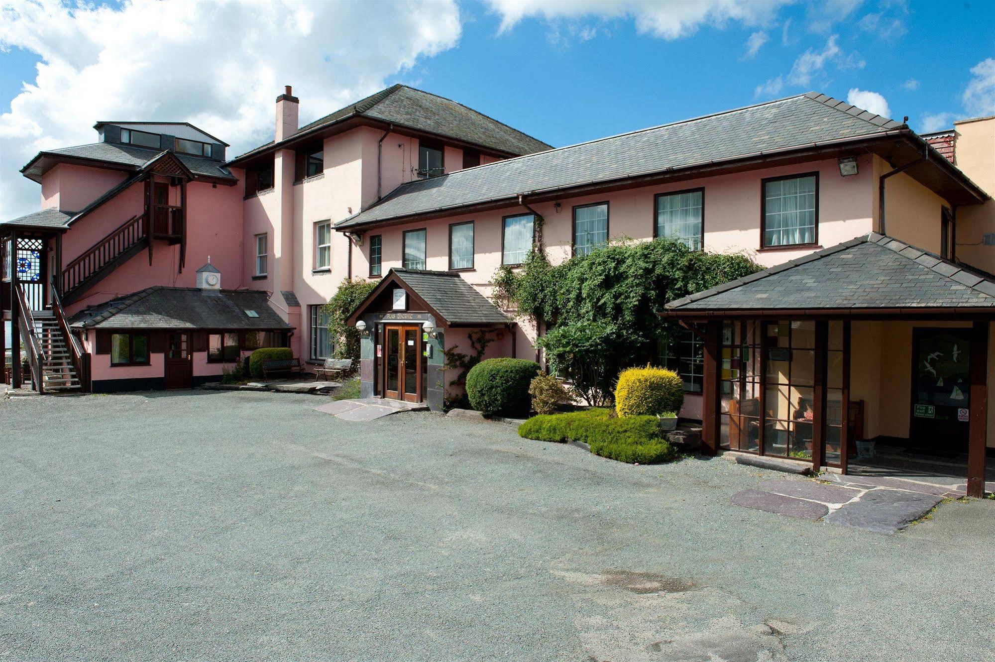 Port Dinorwic Resort