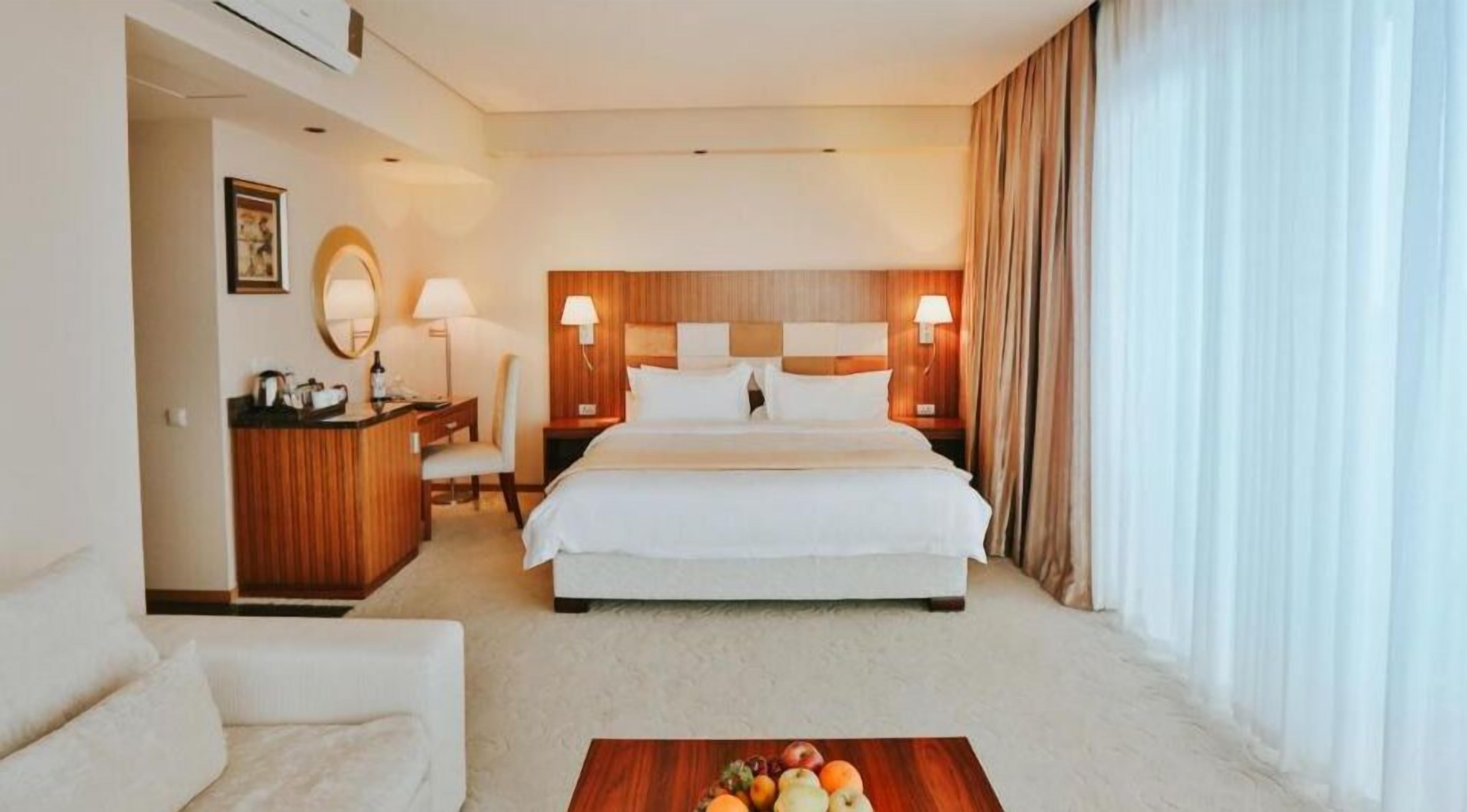 Dreamland Oasis Chakvi Hotel