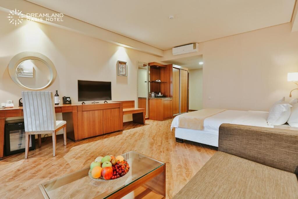 Dreamland Oasis Chakvi Hotel