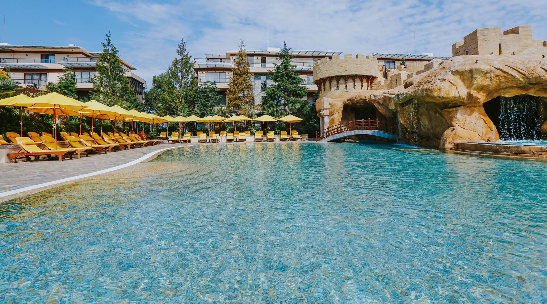 Dreamland Oasis Chakvi Hotel