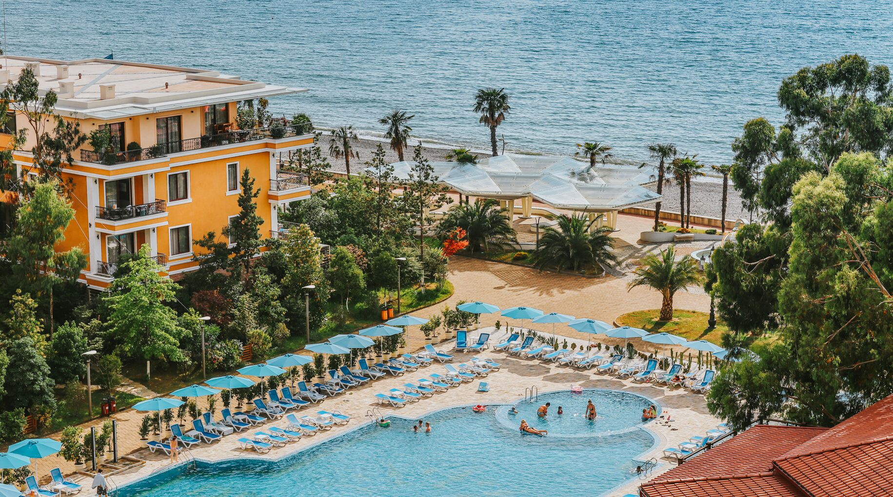Dreamland Oasis Chakvi Hotel