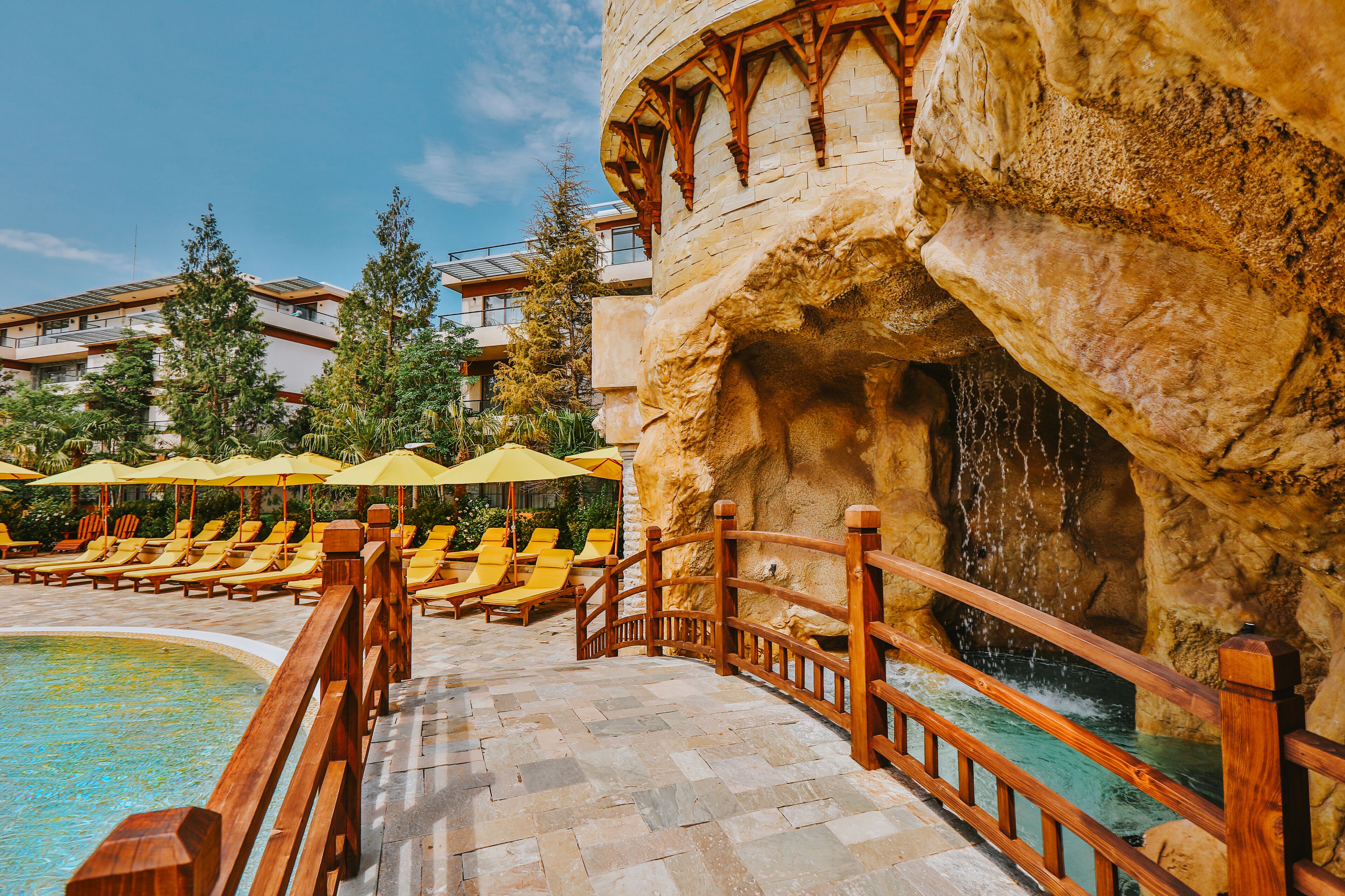 Dreamland Oasis Chakvi Hotel