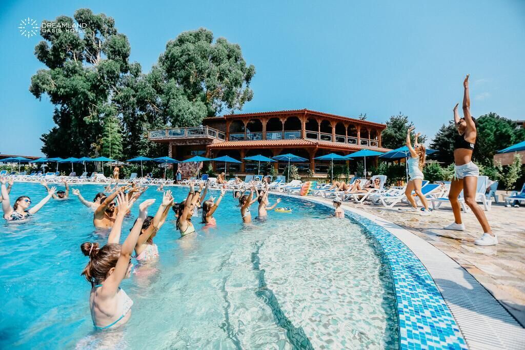 Dreamland Oasis Chakvi Hotel