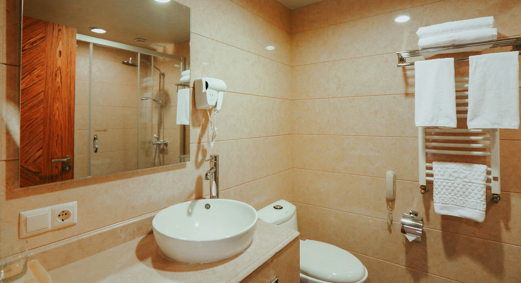 Dreamland Oasis Chakvi Hotel