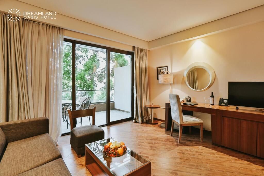Dreamland Oasis Chakvi Hotel