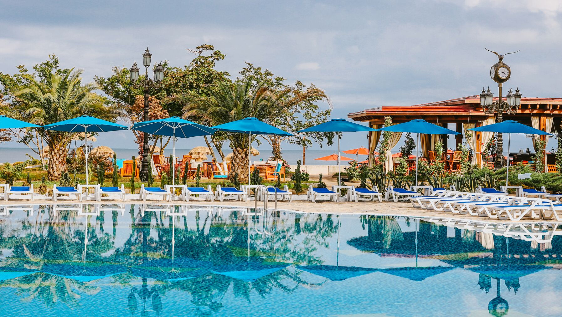Dreamland Oasis Chakvi Hotel