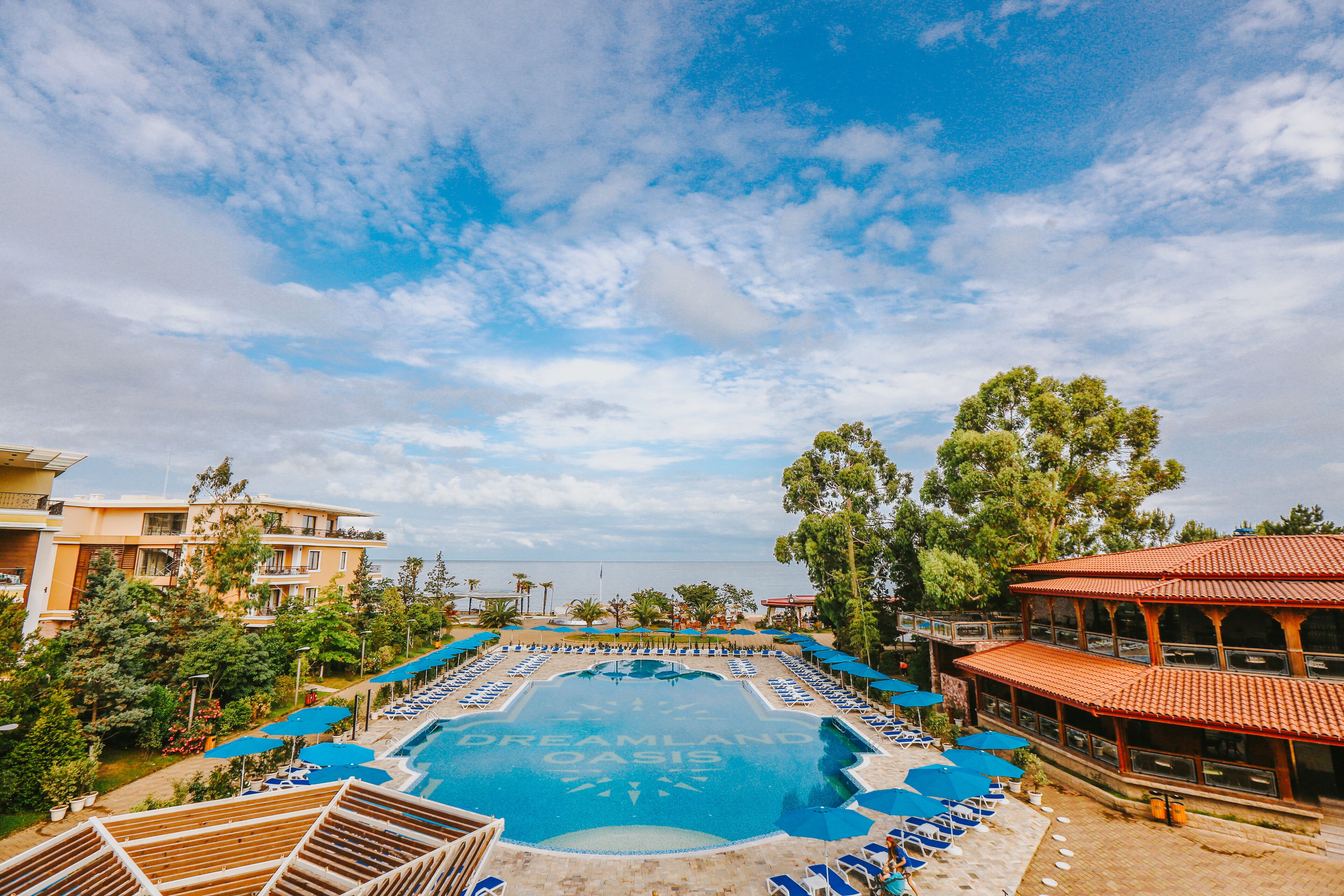 Dreamland Oasis Chakvi Hotel