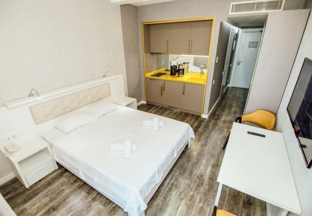 Alliance Palace Aparthotel
