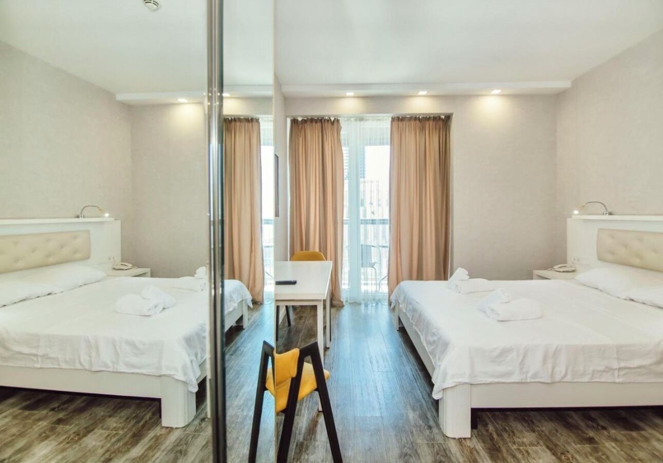 Alliance Palace Aparthotel