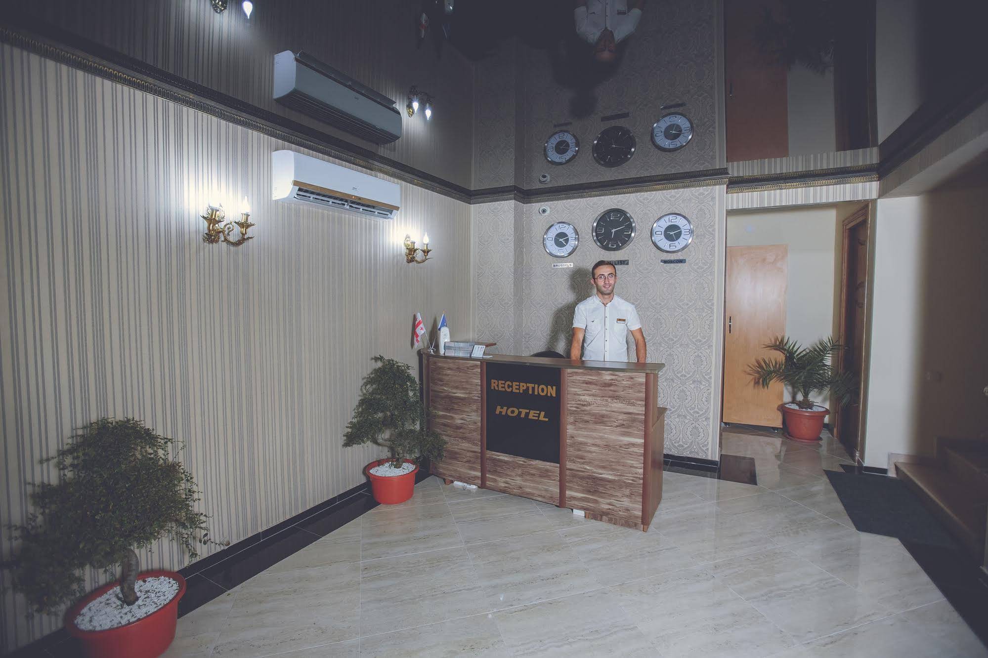 Daisi-Sunset Hotel