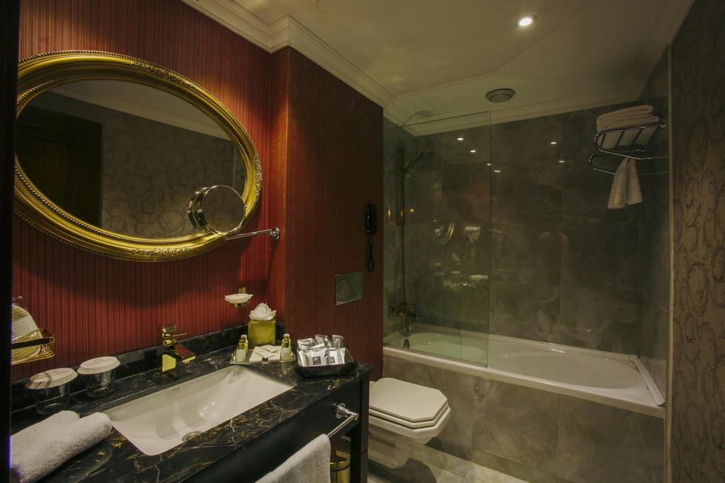 Hotel Intourist Palace