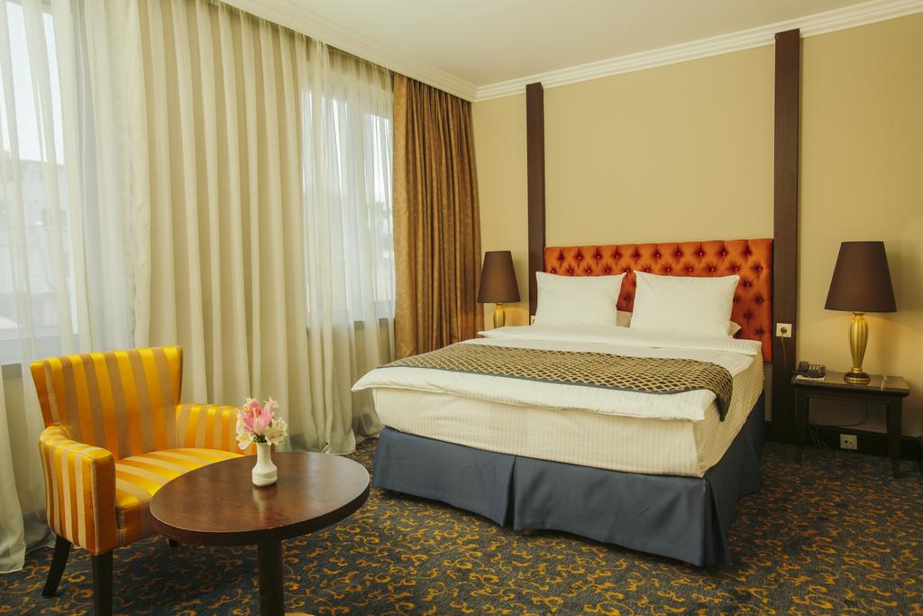Hotel Intourist Palace