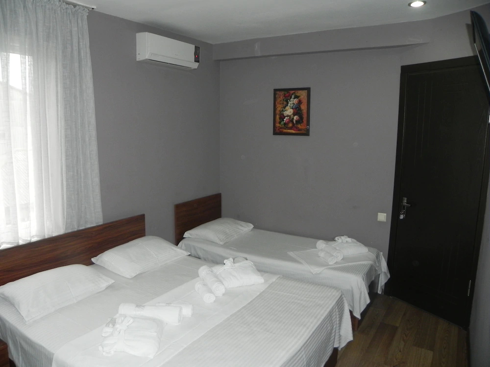 Hotel Leon