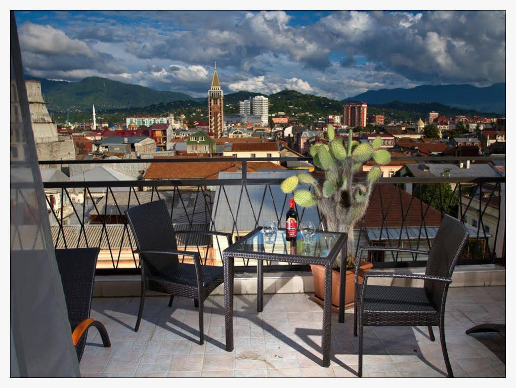 Hotel Mgzavrebi Batumi