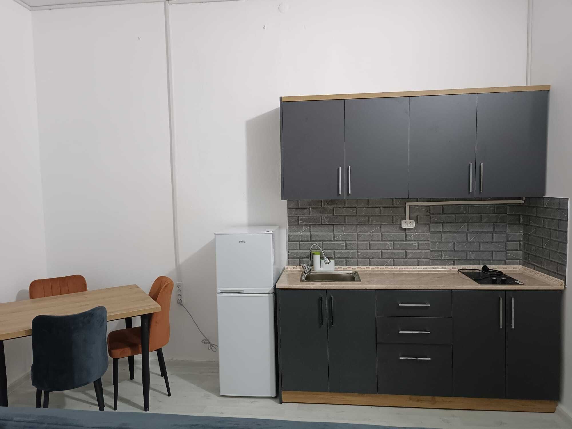 Karvi Hostel & Suites