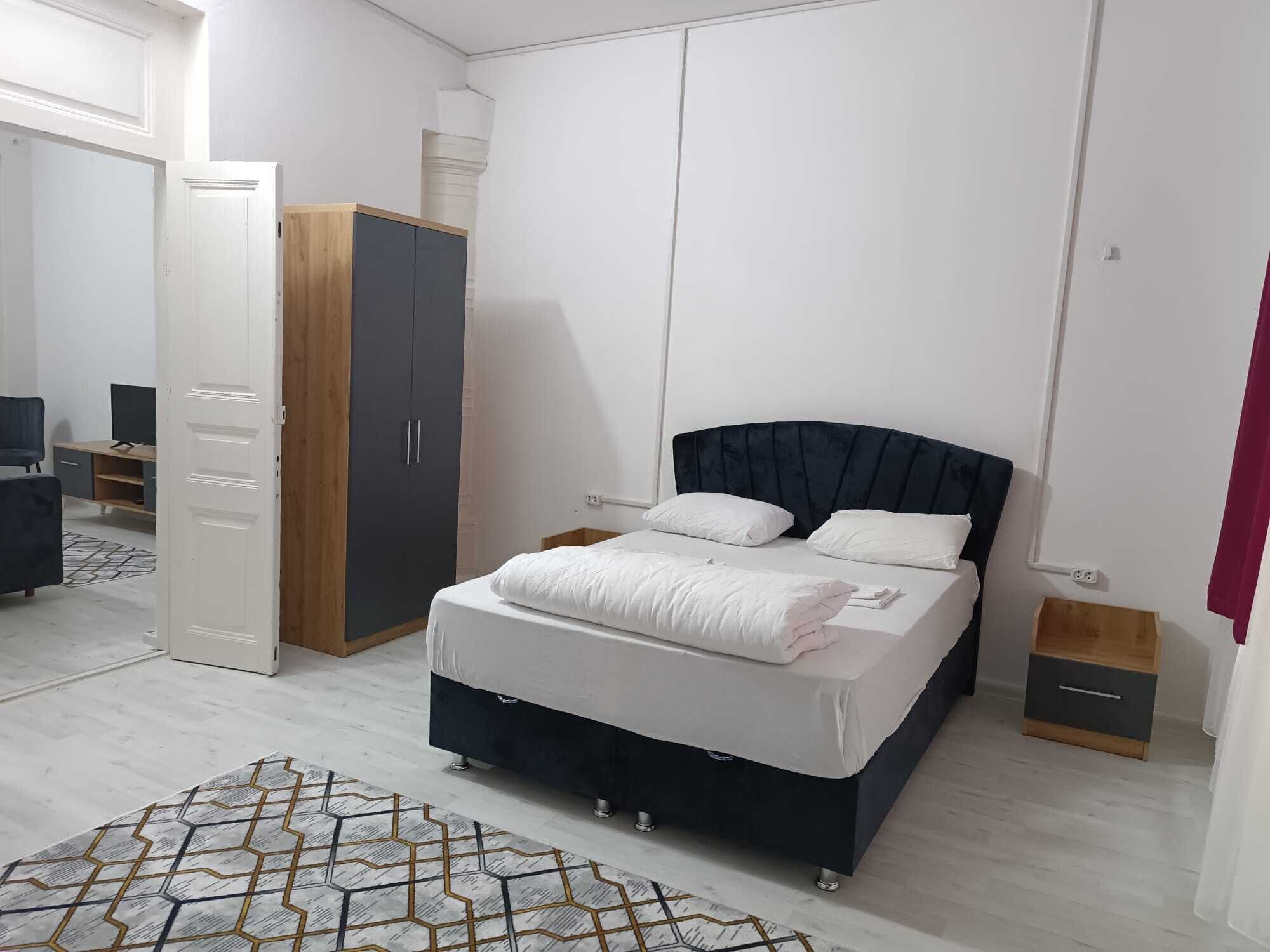 Karvi Hostel & Suites