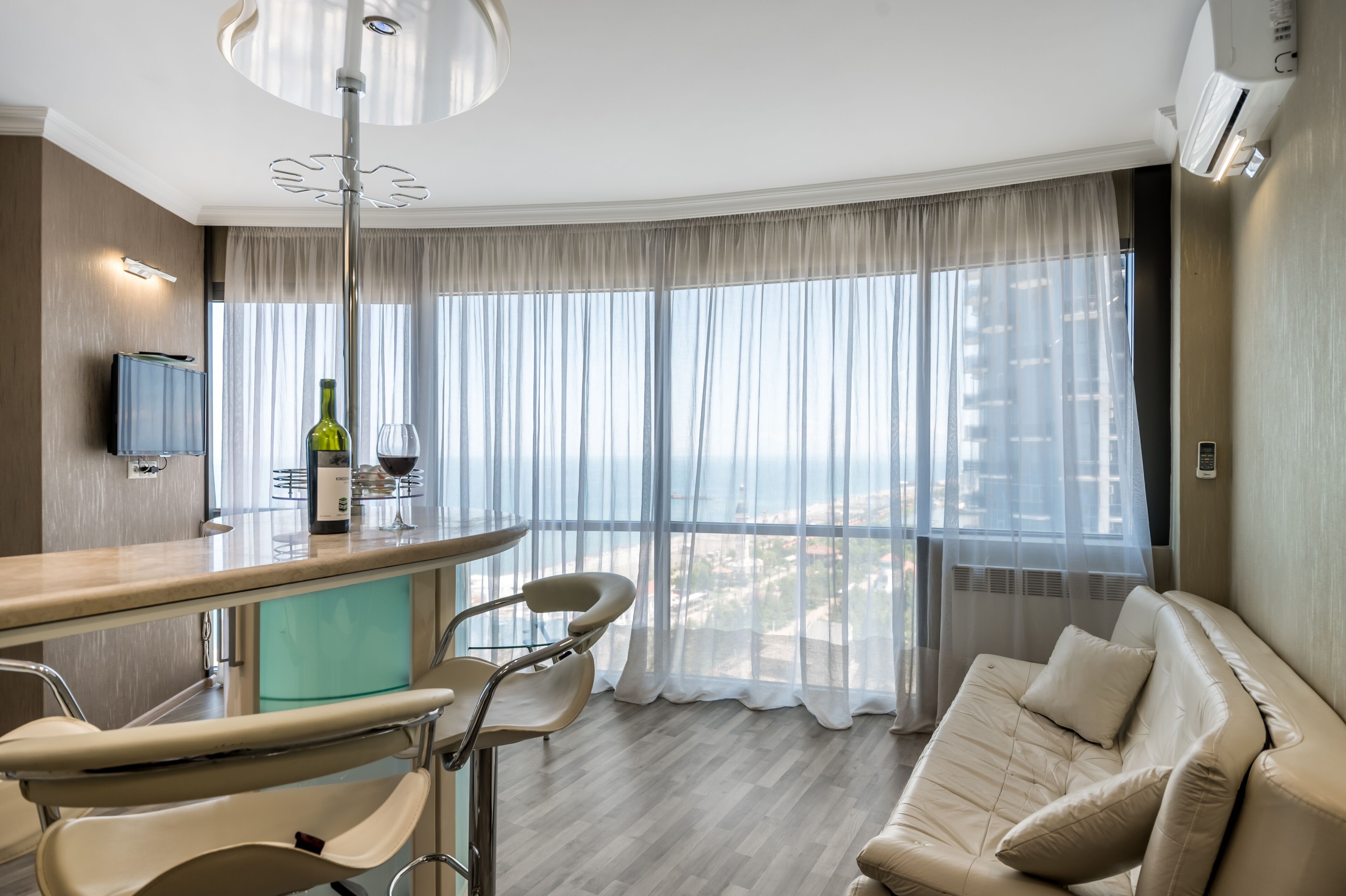 Orbi Sea Towers Hotel