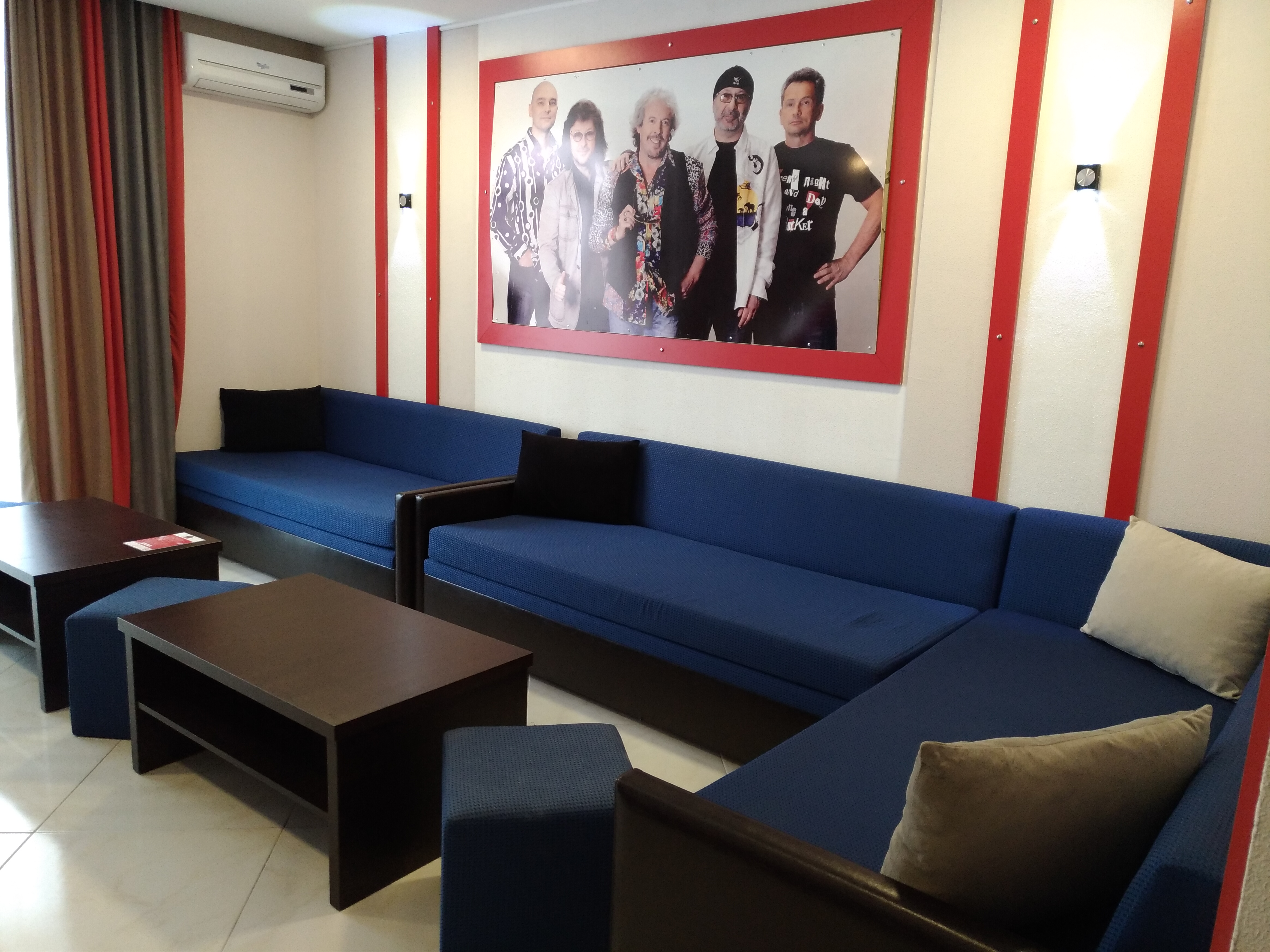 Rock Hotel First Line