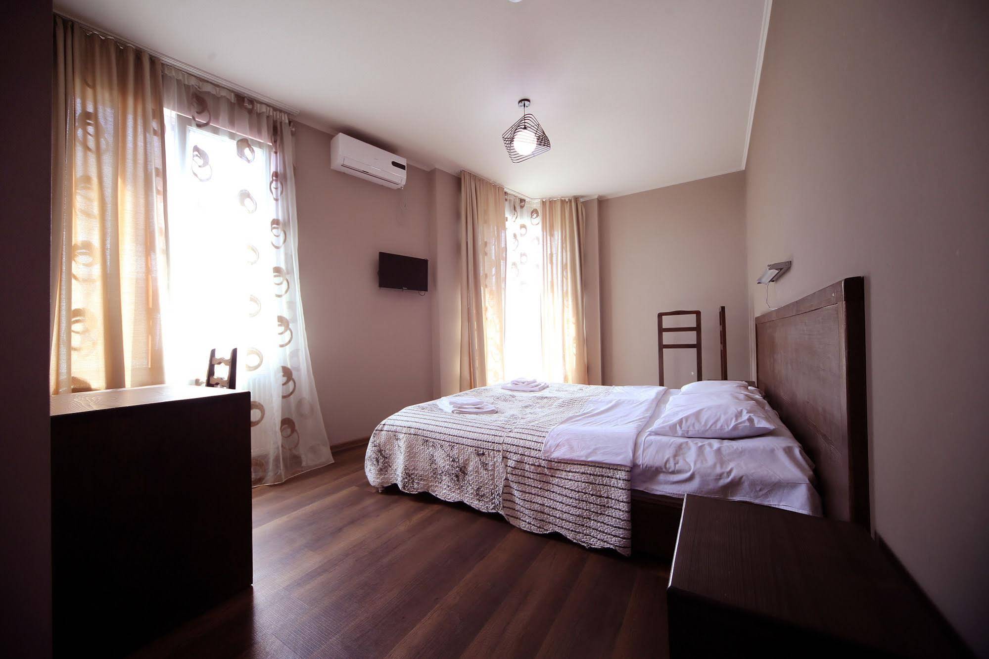Hotel Kutaisi Globus