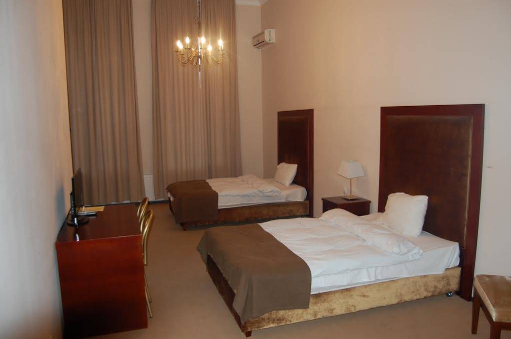 Hotel Rcheuli Palace