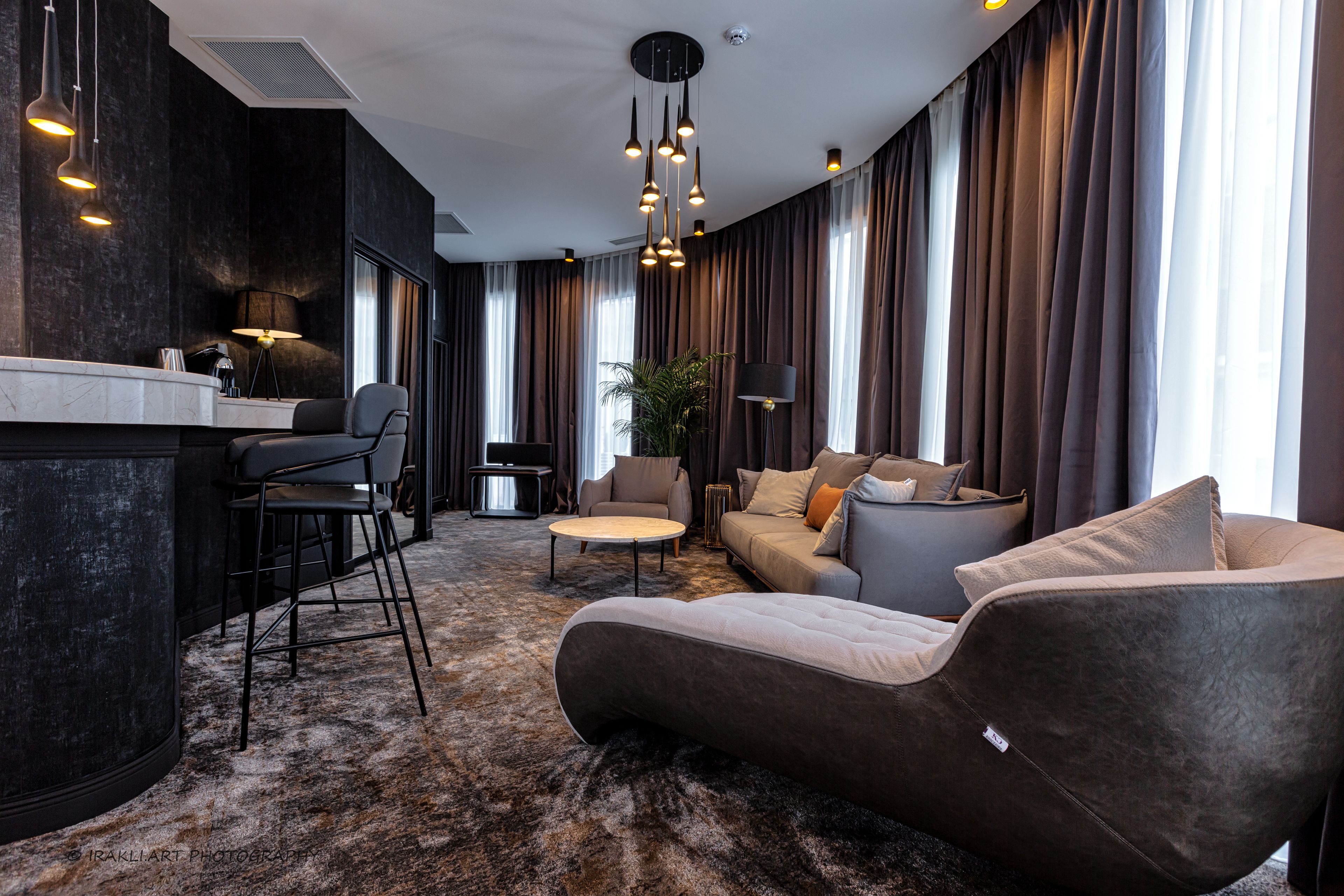 Adamo Hotel