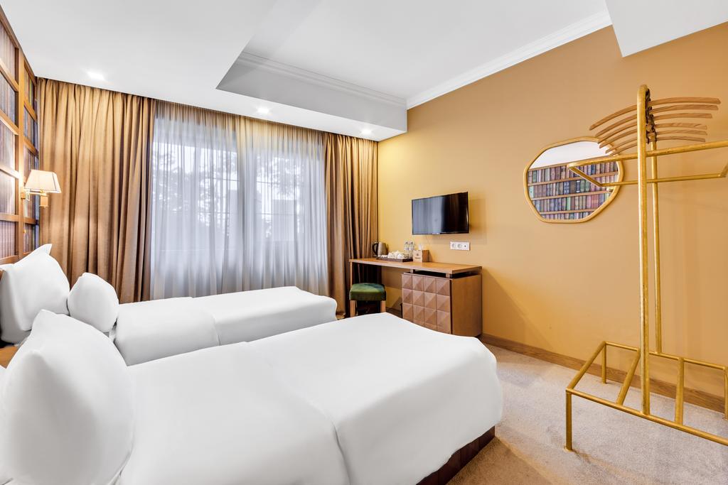 Amante Narikala Hotel