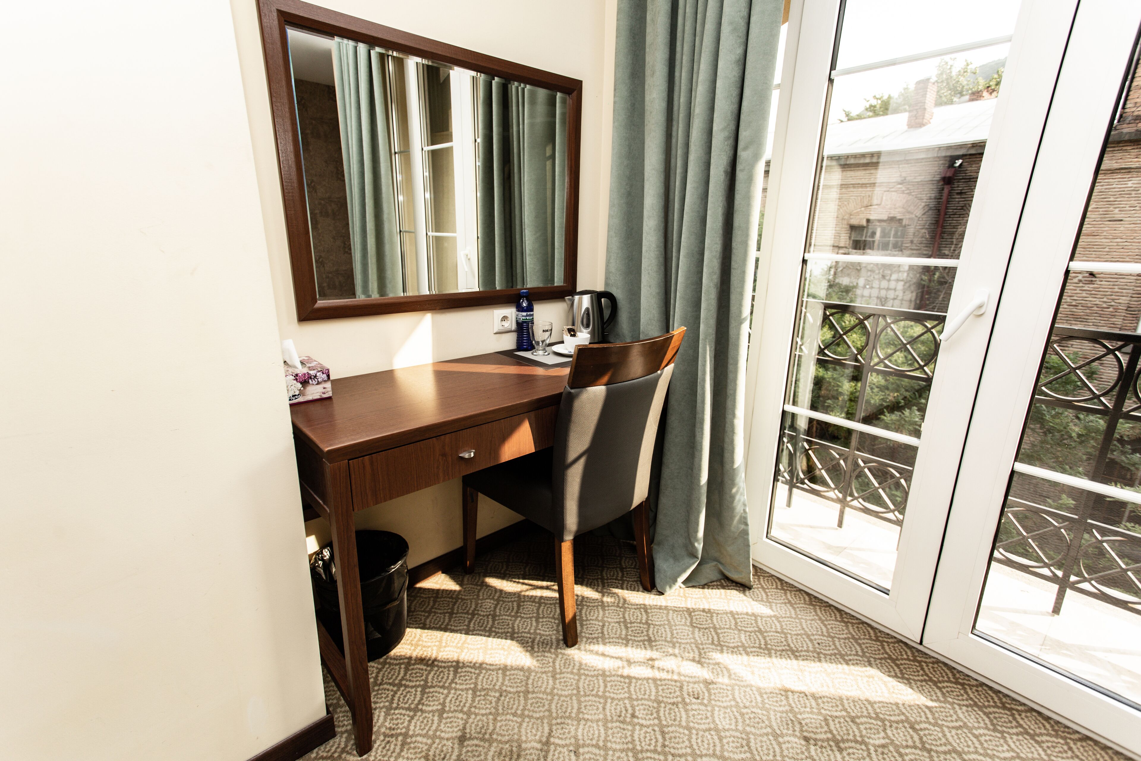 Opera Tbilisi Old Art Boutique Hotel