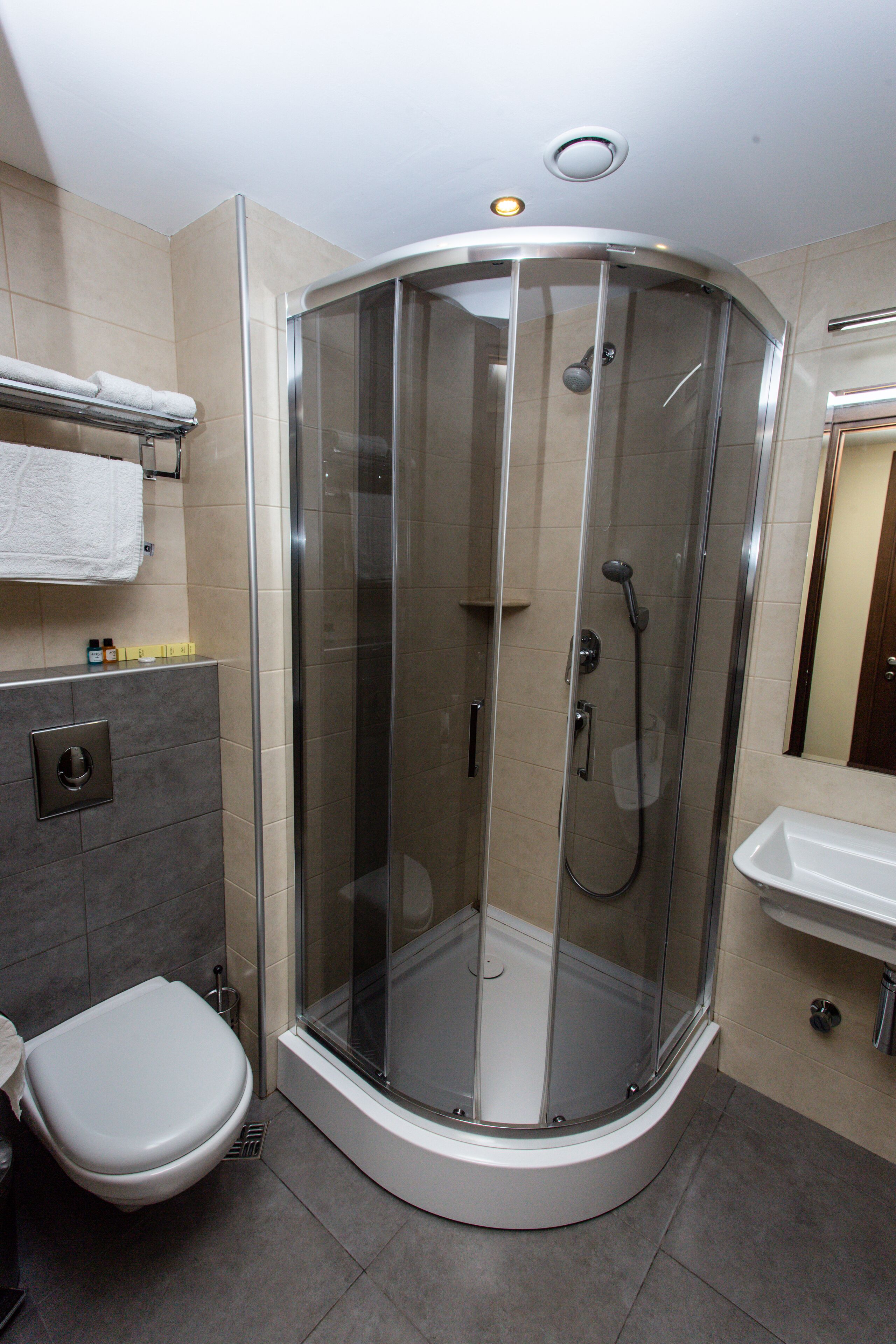 Opera Tbilisi Old Art Boutique Hotel