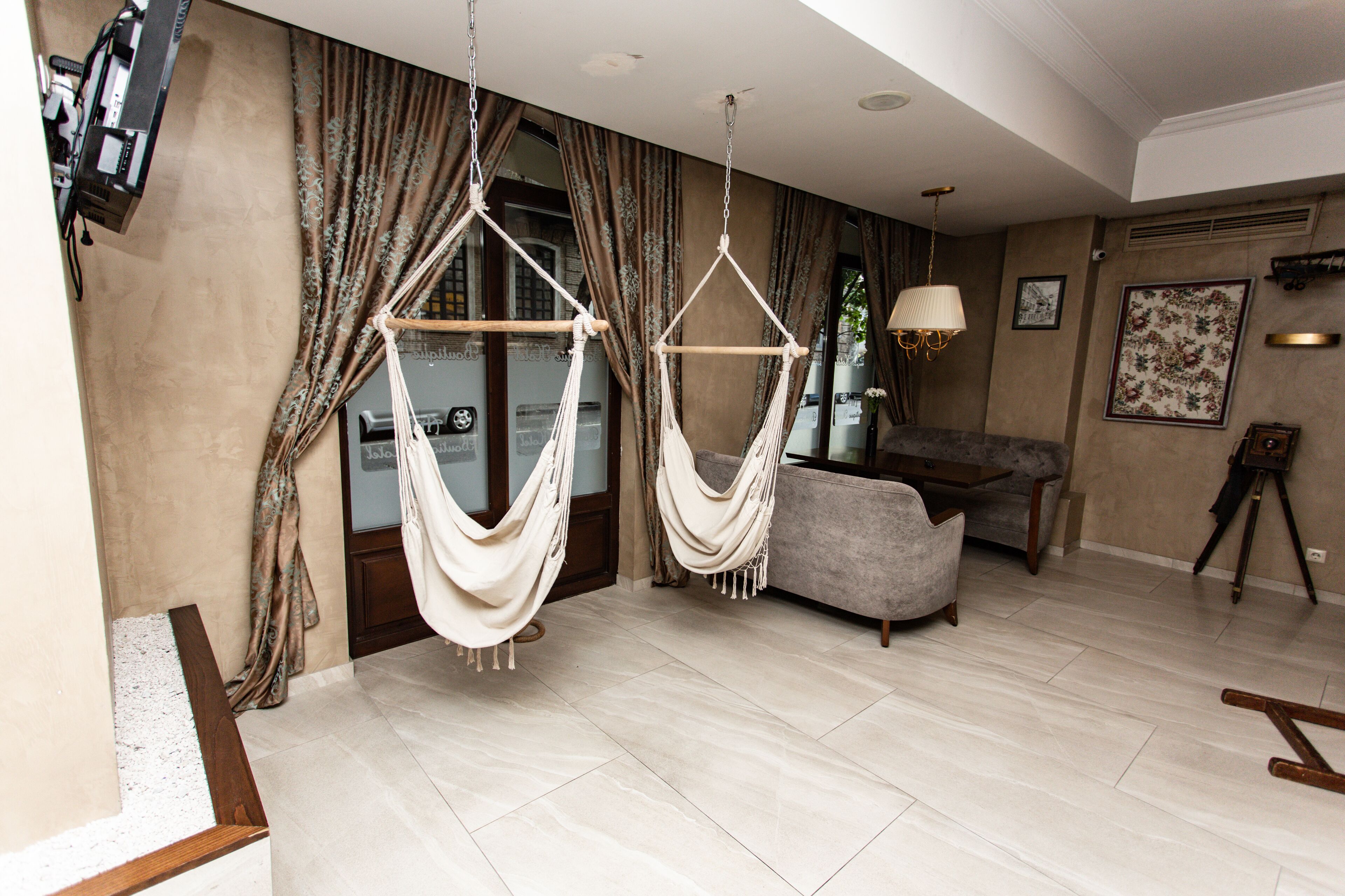 Opera Tbilisi Old Art Boutique Hotel