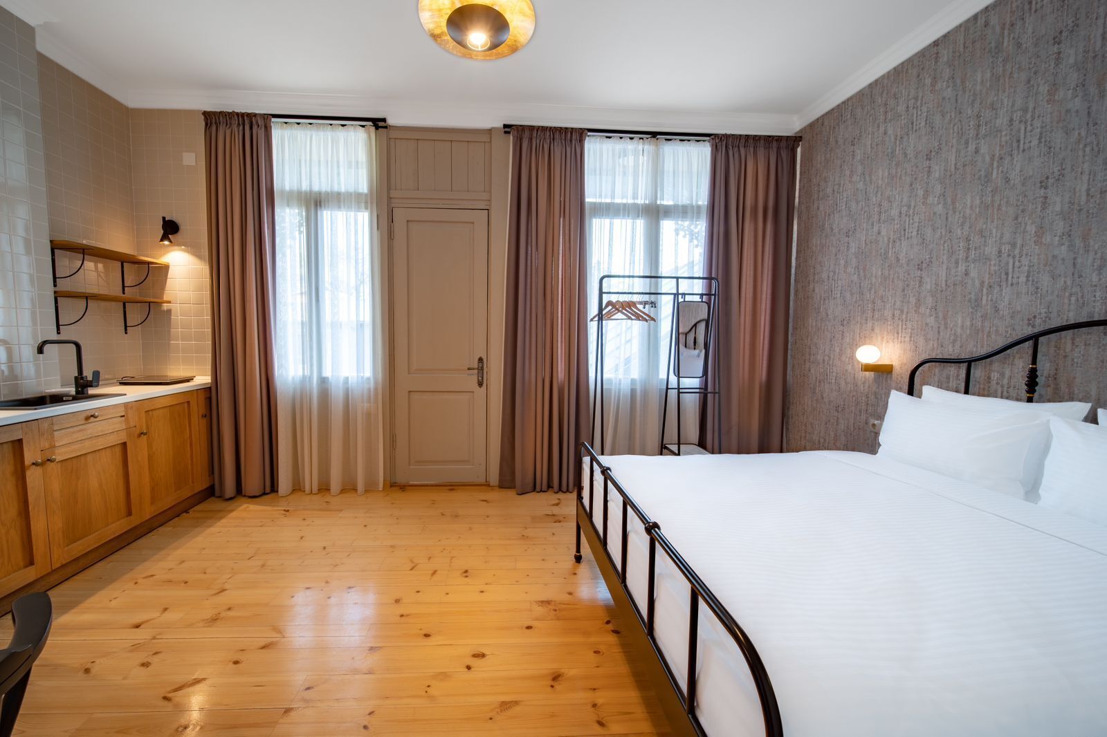 Artisan Boutique Hotel