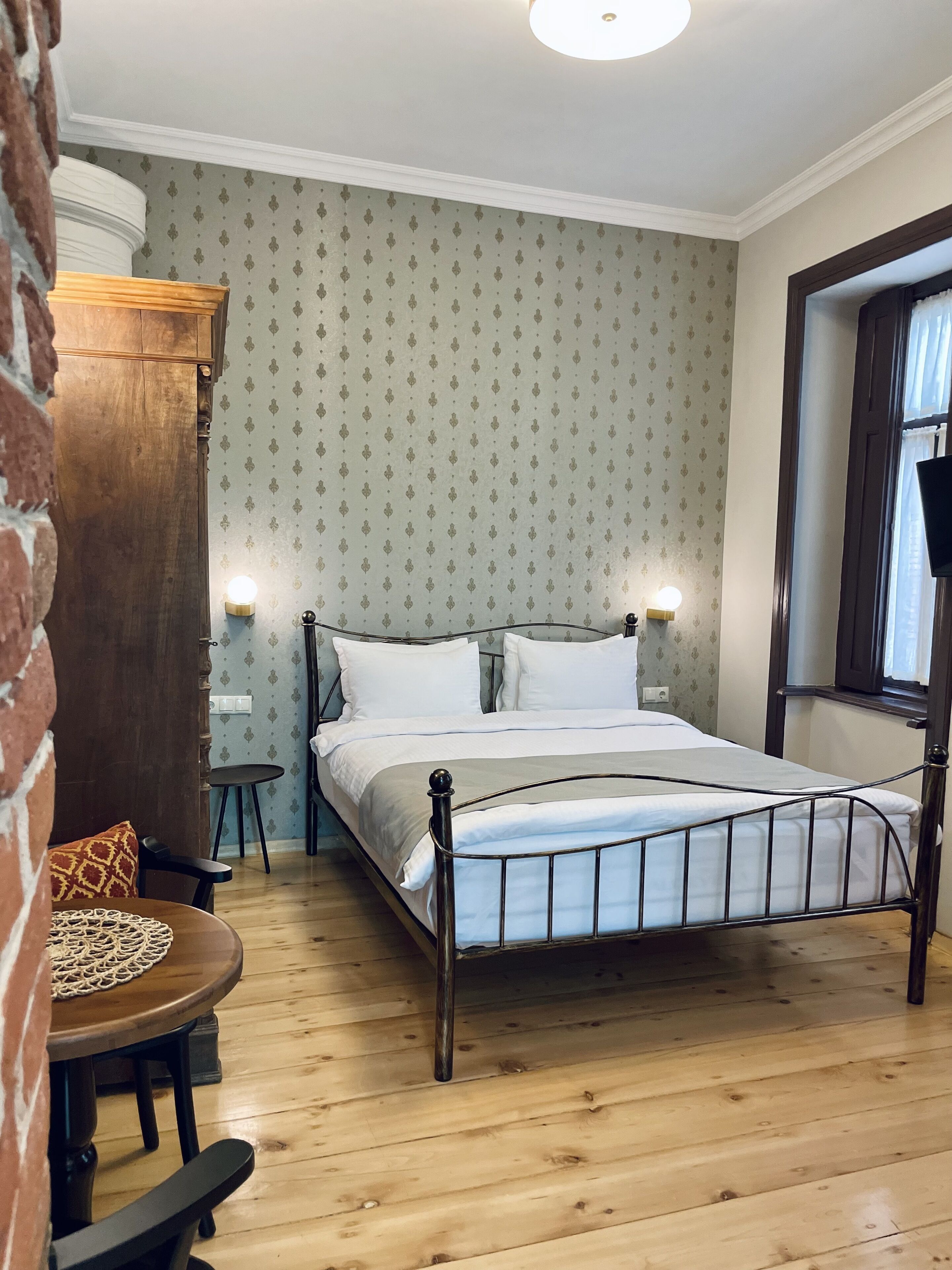 Artisan Boutique Hotel