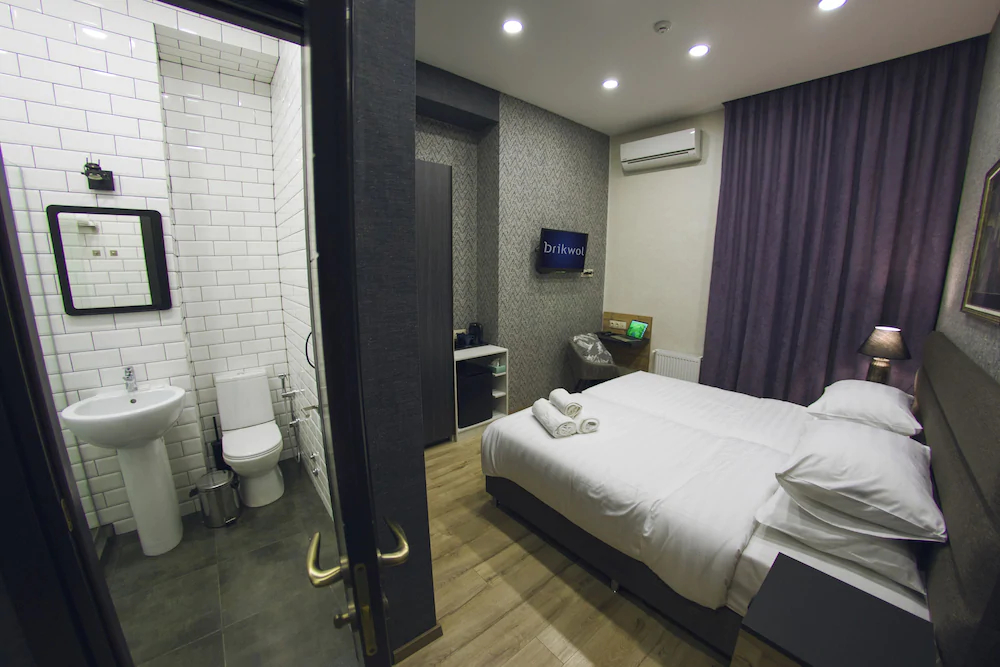 Brikwol Hotel