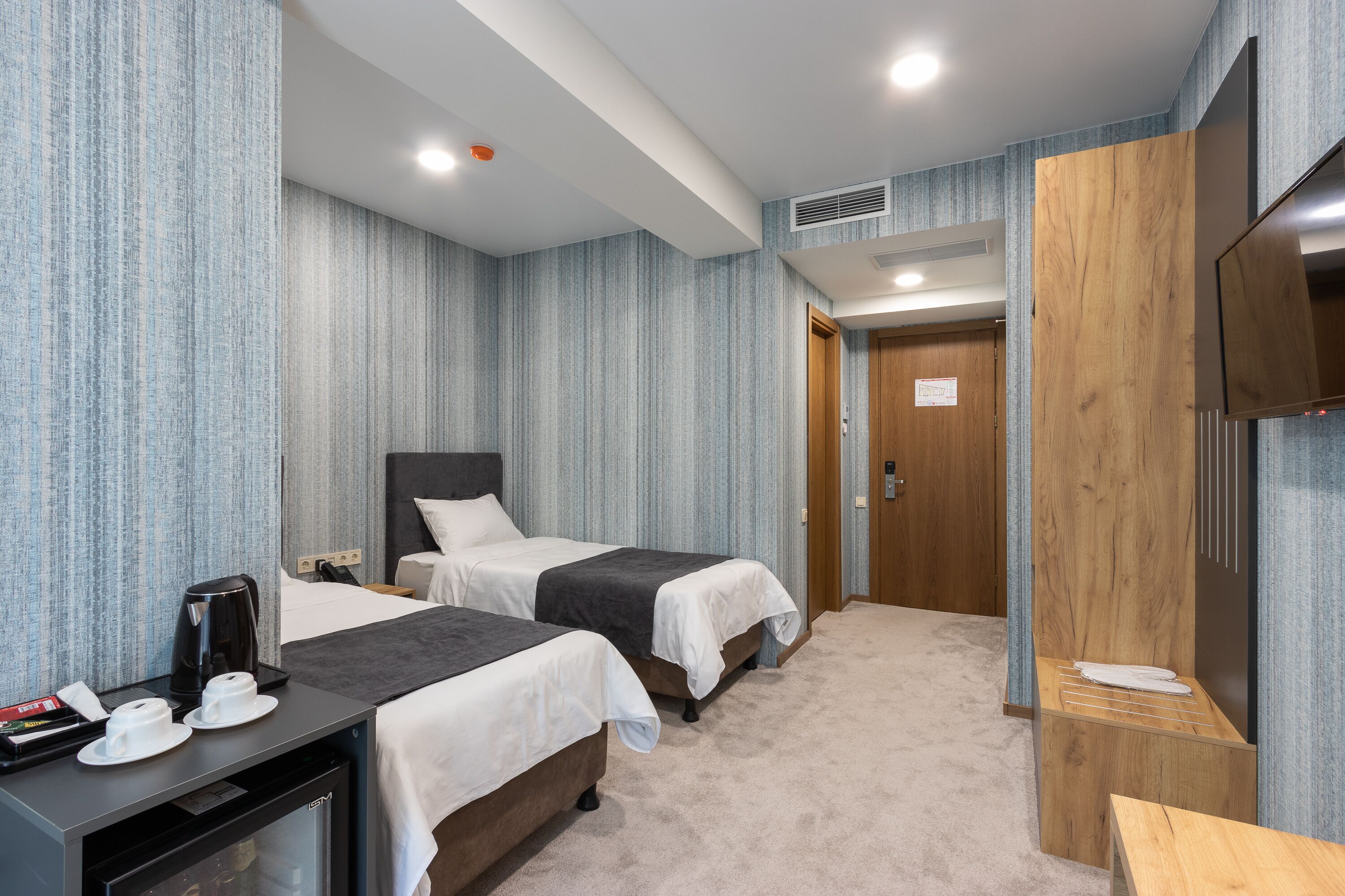 Brooch Hotel