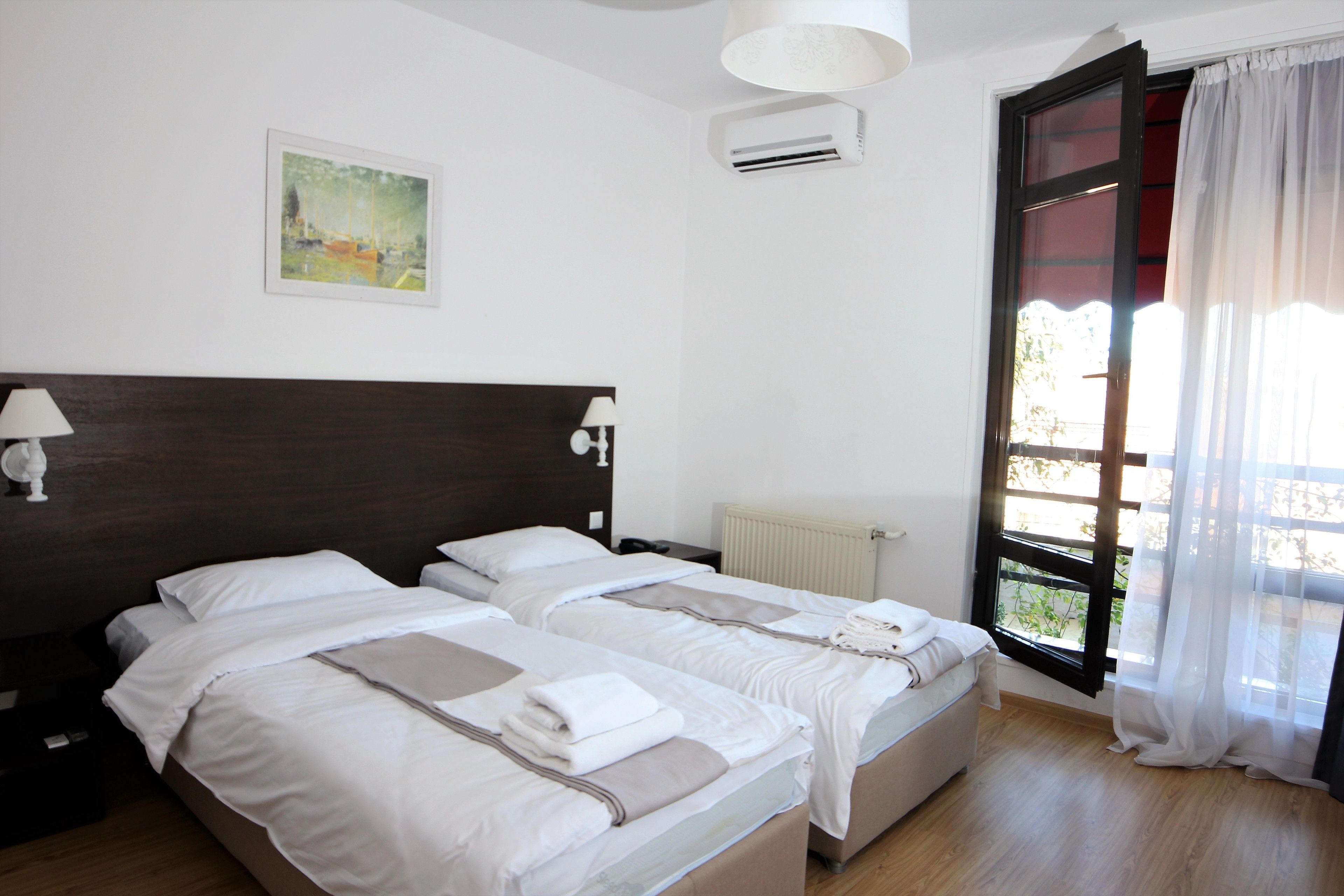 Chardonnay Boutique Hotel