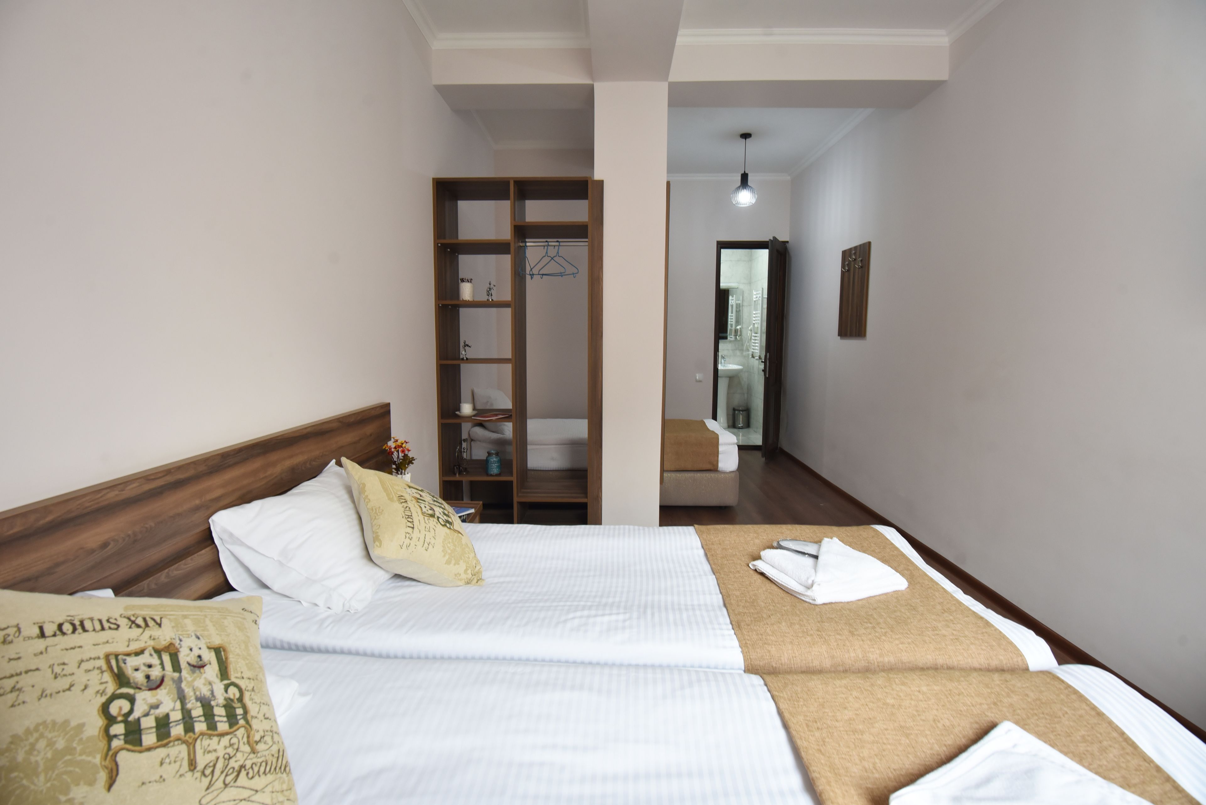 Day Room Art Hotel