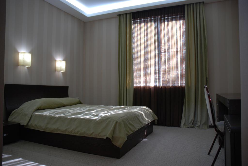 D'Plaza Hotel