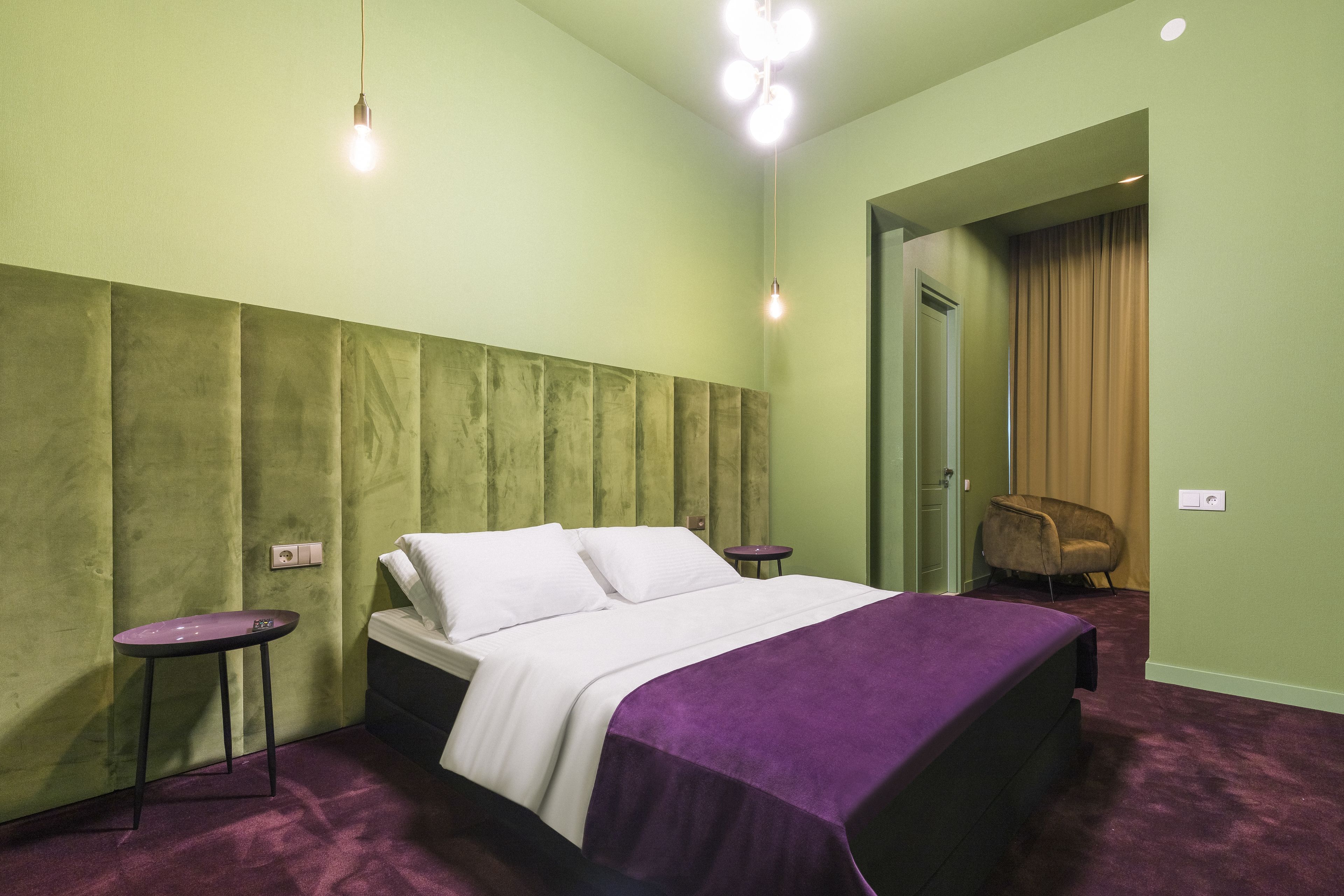 Freeze Inn Hotel