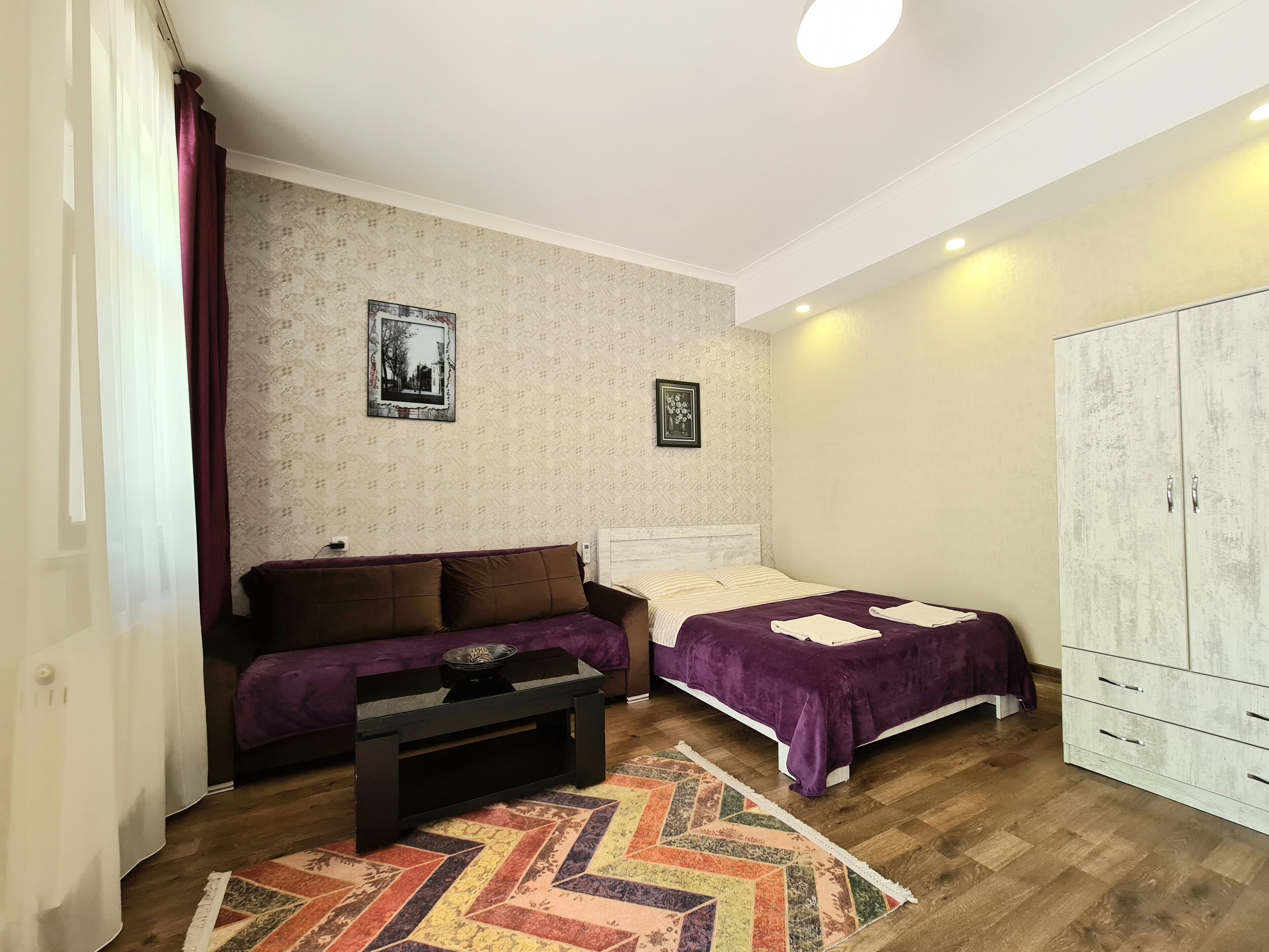 Grayhouse Elia Apartment