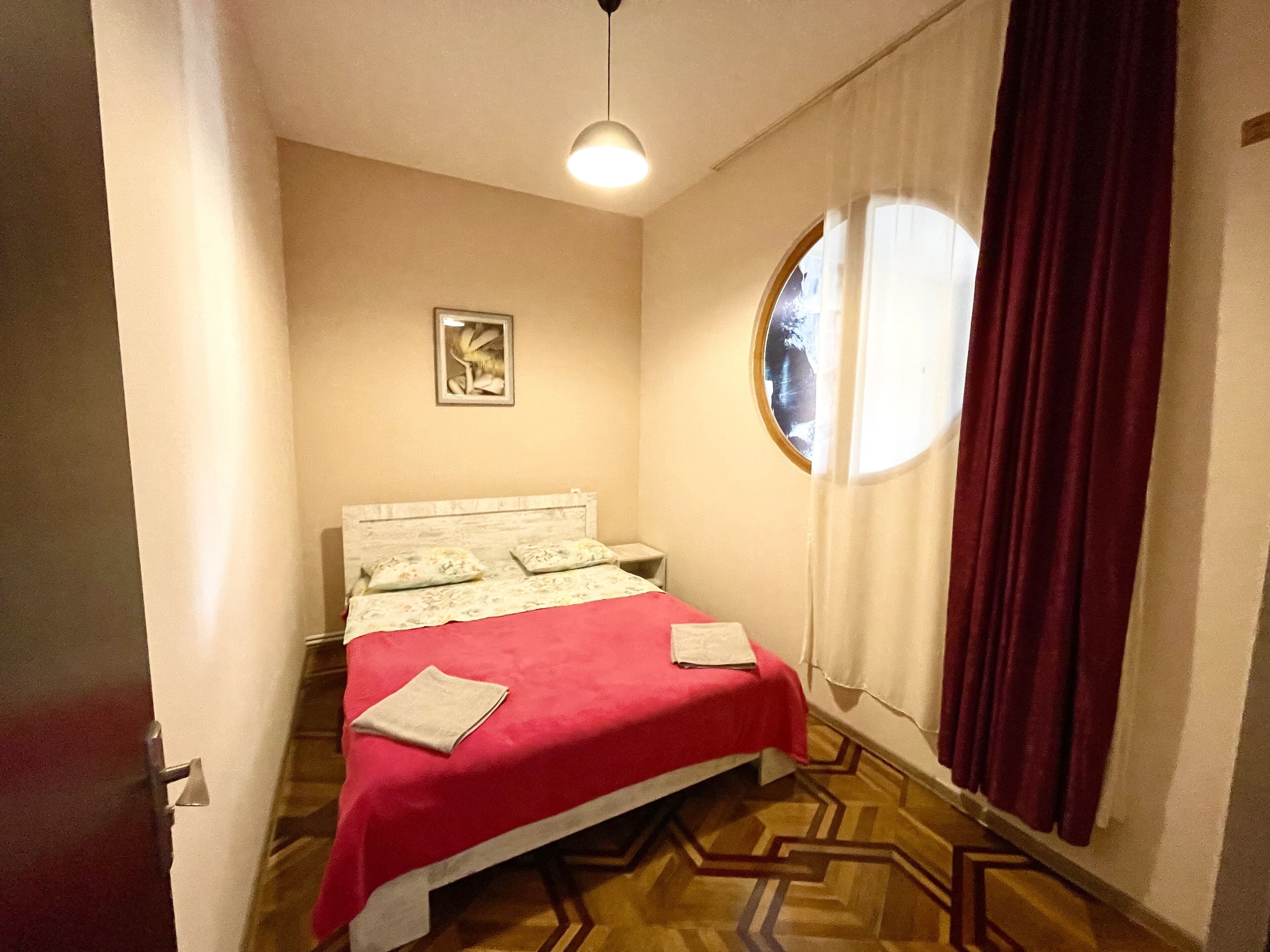 Grayhouse Elia Apartment