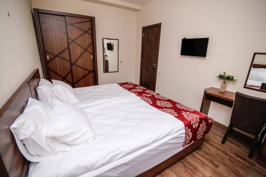 Hills Hotel