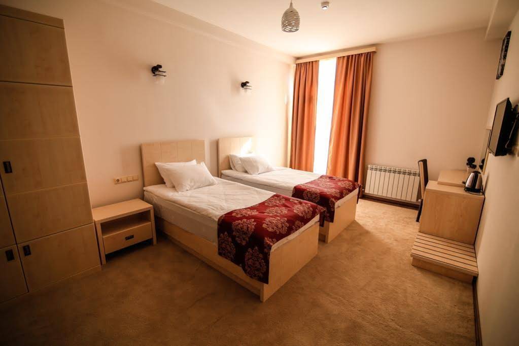 Hills Hotel