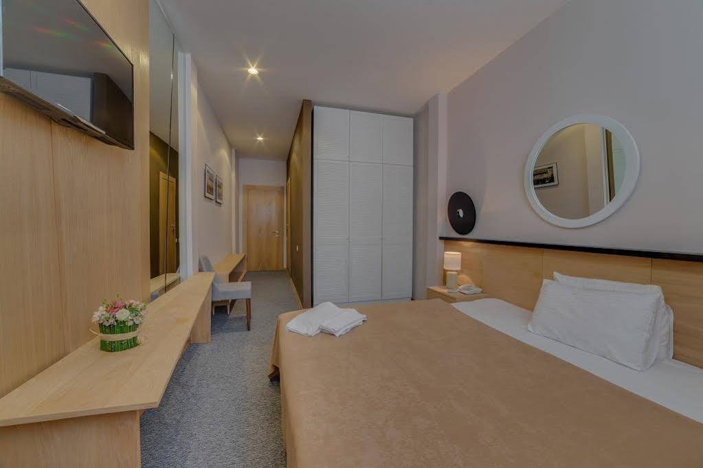 Hotel City