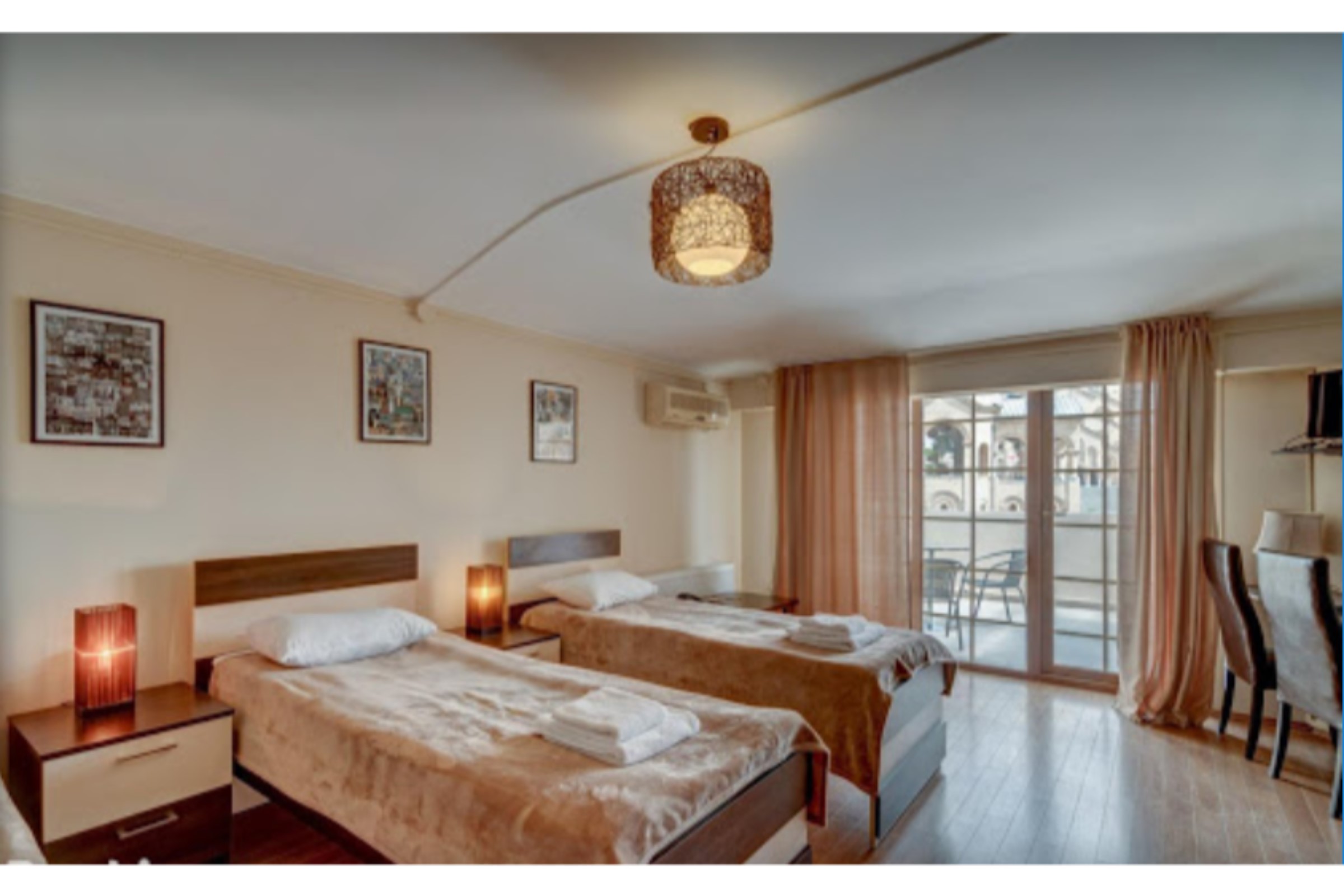 Hotel Epic