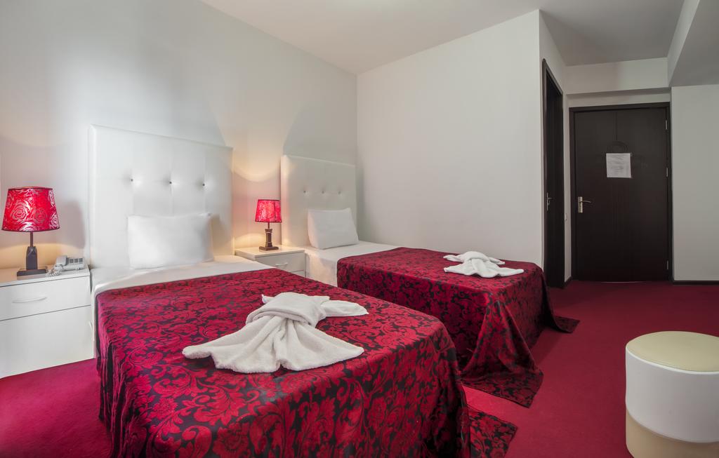 Hotel Grand Palace