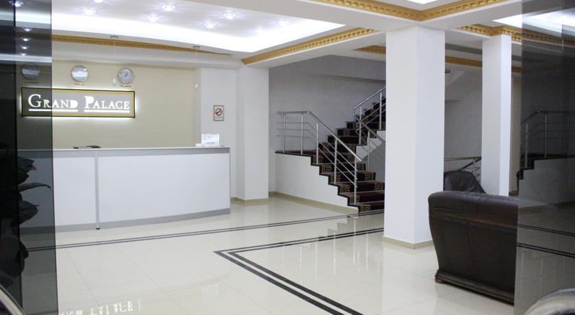 Hotel Grand Palace